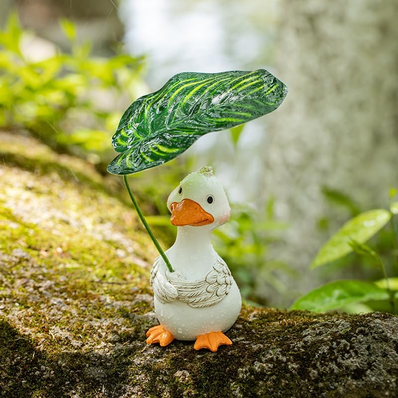Umbrella Duckling Garden Waterproof Resin Animal Decorative Statue (White)