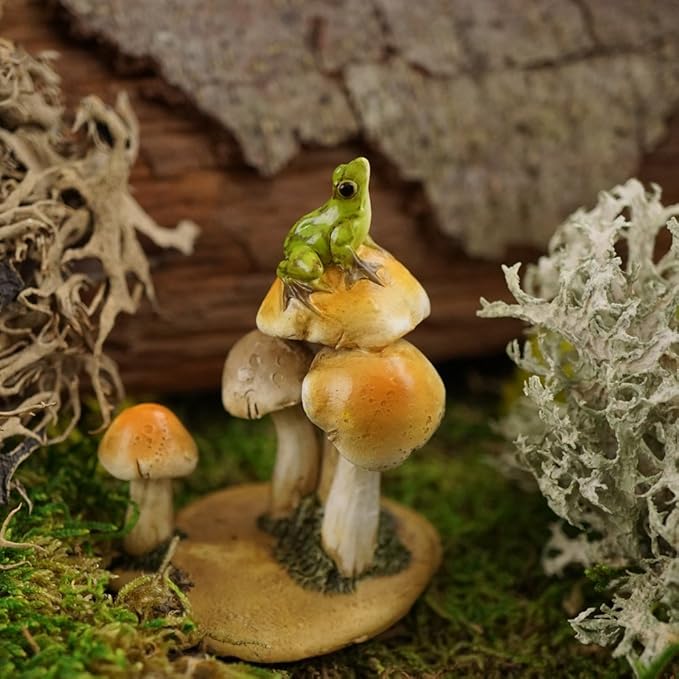 Top Collection Miniature Fairy Garden and Terrarium Statue, Frog on Mushrooms