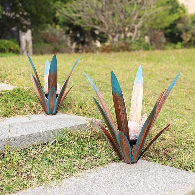 Metal Agave Plant Garden Art, 2 Pack Big Tequila Rustic Sculpture, Rustic Metal Agave Plants Garden Lawn Home Ornaments, for Yard Stakes, Garden Figurines, Outdoor Patio (2 PCS Colorful with Light)