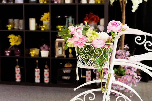 4-15  Floral Event Design: Expert Tips for Decorating Spaces with Fresh Flowers for Weddings and Parties Petal Pals