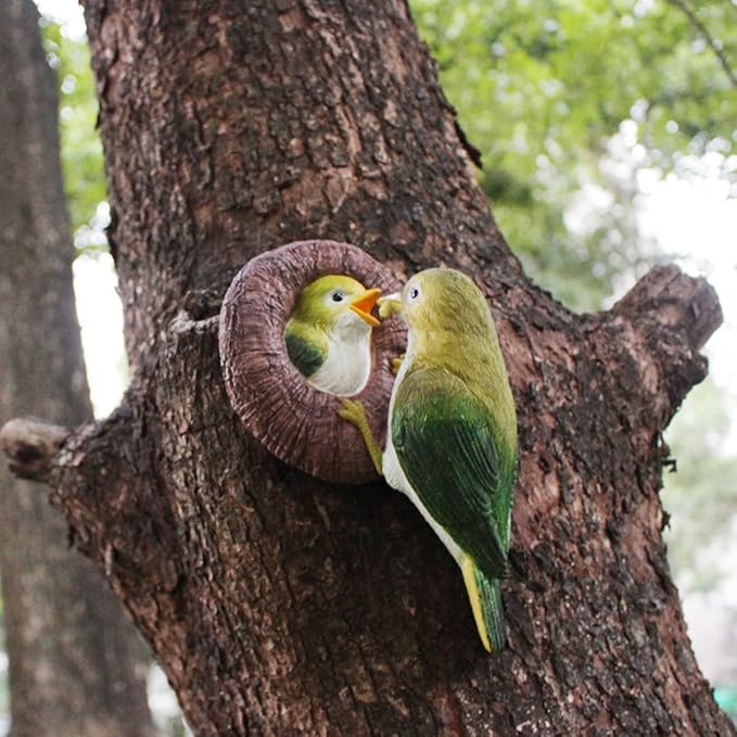 Mom and Baby Hummingbird Tree Hugger, Resin Bird Figurines Art Sculpture, Hanging Garden Statue Tree Peeker Ornament for Patio Lawn Porch Yard Outdoor Decorations