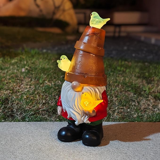 Solar Garden Figurine, Cute Resin Gnome Sculpture, Garden Statues Outdoor Decor, Funny Gnome Gift Sculpture Decoration for Home Patio Yard Lawn Porch Ornament