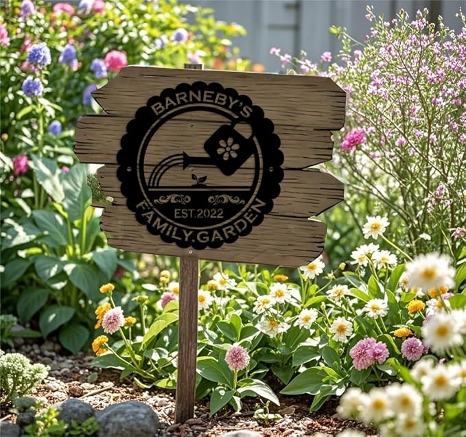Custom Garden Metal Wall Art Personalized Garden Name Sign Yard Sign Decorative Outdoor Gardening Decor Gifts for Gardeners