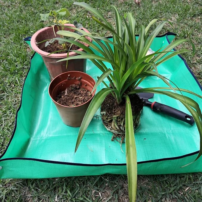 Foldable Plant Repotting Mat - Waterproof Indoor/Outdoor Gardening Mat - 26.8" x 26.8" (Green)