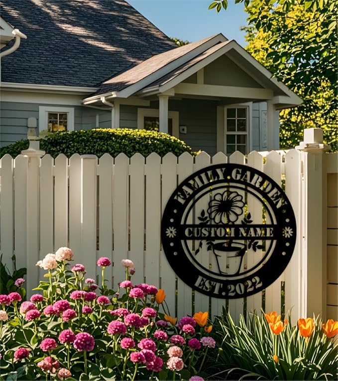 Custom Garden Metal Wall Art Personalized Garden Name Sign Yard Sign Decorative Outdoor Gardening Decor Gifts for Gardeners