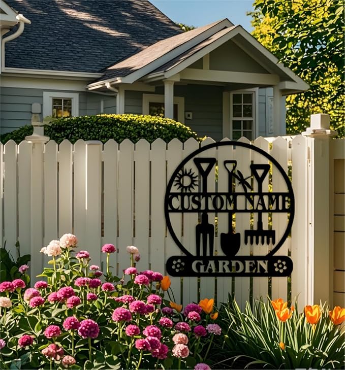 Custom Garden Metal Wall Art Personalized Garden Name Sign Yard Sign Decorative Outdoor Gardening Decor Gifts for Gardeners