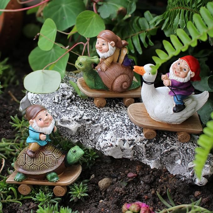 3 PCS Funny Garden Gnome Statues, Creative Resin Dwarf Sculptures, Outdoor Yard Decor, Gnomes Tree Faces for Lawn, Patio, Porch, Miniature Fairy Garden Accessories, Novelty Gift for Indoor/Outdoor Use