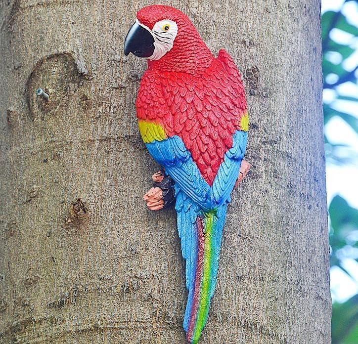 coolboy Bird Statue Decorations Outdoor,Garden Bird Figurine Real Parrot Figurine,Resin Bird,Bird Statue Gift,Wall Hanging Macaw Bird Tropical Decor Wall Sculpture, Polyresin, Full Color,2 Bird a Set