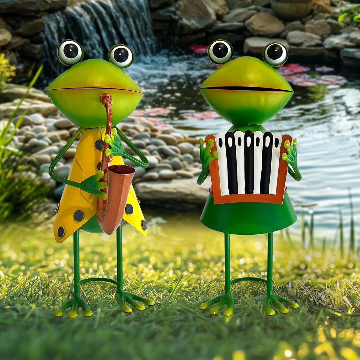 HONGLAND Metal Frog Garden Decor - Metal Frog Outdoor Statue -Funny Garden Frog Decorations - 3D Frog Figurine - Christmas Holiday Housewarming Gifts Lawn Patio Yard Garden Decor (Saxophone)