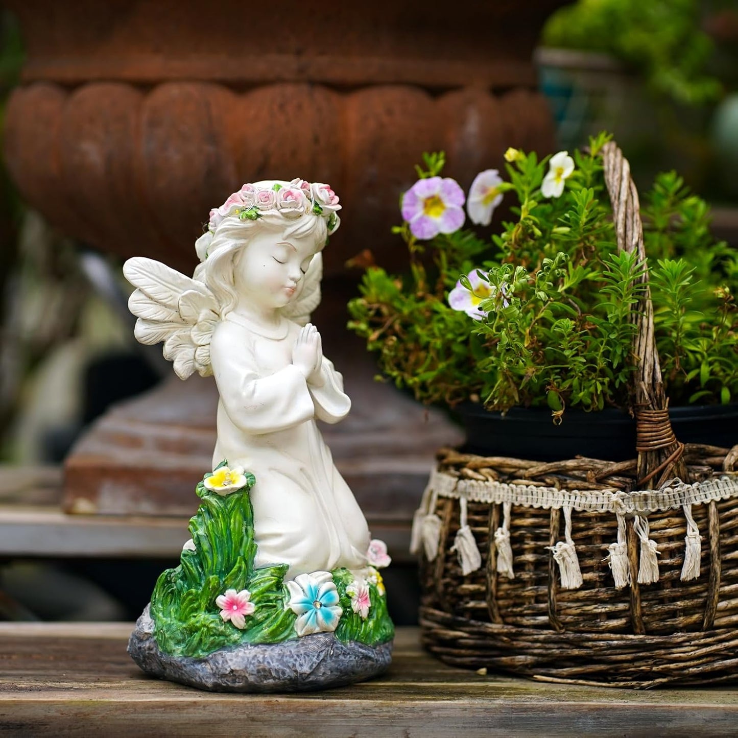 Angel Garden Decor Statue Solar Angel Decorations for Yard Outdoor Decorations for Patio Gift for Mom