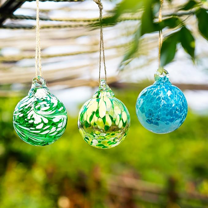 3pcs Hand Blown Glass Gazing Balls Blown Glass Christmas Ornament Balls Hanging Friendship Balls for Home Window Outdoor Garden Patio Decor