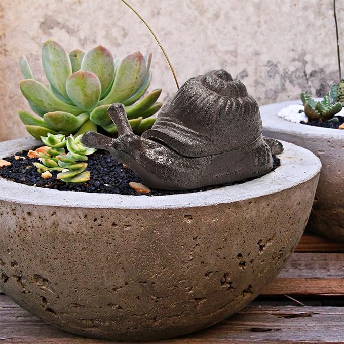 Cast Iron Key Hider, Snail Hide-a-Key Holder, Outside Spare Key Hider Figurine, Small Snail Garden Statues Ornament, Decorative Jewelry Trinkets Box for Ear Studs Rings Paper Clips