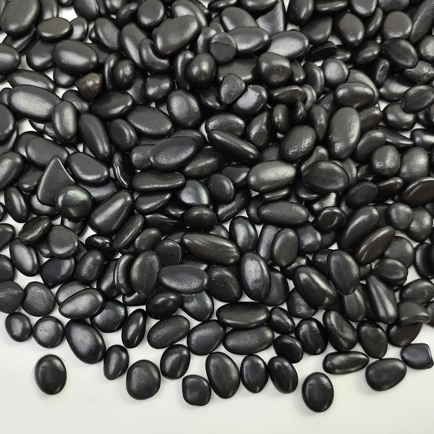 2 lbs Black Pebbles for Indoor Plants, 3/8 inch Decorative Rocks, Black River Rocks for Succulent Potted Plant, Vase, Aquarium, Landscaping and Outdoor Garden Rocks