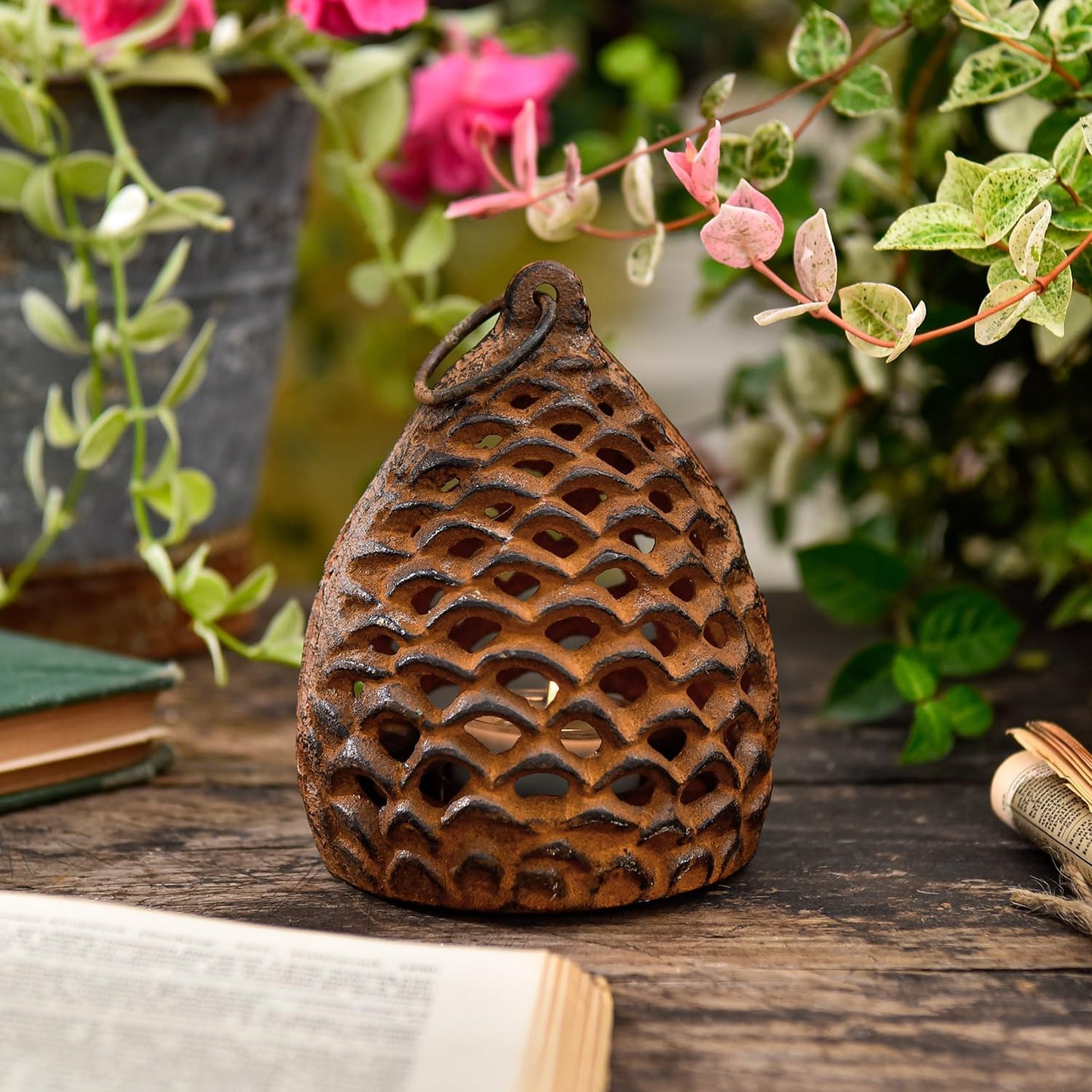 Sungmor Cast Iron Pinecone Candle Holder - Tabletop Decorative Tealight Lantern, Rustic Style Hanging Home Garden Decor, Vintage Stand for Votive or Flameless Candles
