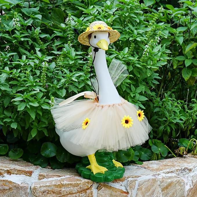 Goose Statue with Summer Sunflower Outfit Set - 20″ Goose Birthday Decor, Funny Ducks Yard Garden Outdoor Decor, Resin Animal Sculptural Patio Yard Ornament, Gifts for Women/Grandma