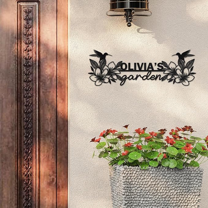 Personalized Garden Signs Hummingbirds - Custom Metal Garden Sign, Outdoor Garden Signs Personalized with Name, Floral Pattern Garden Sign, Mother Day Grandma Sister Gifts