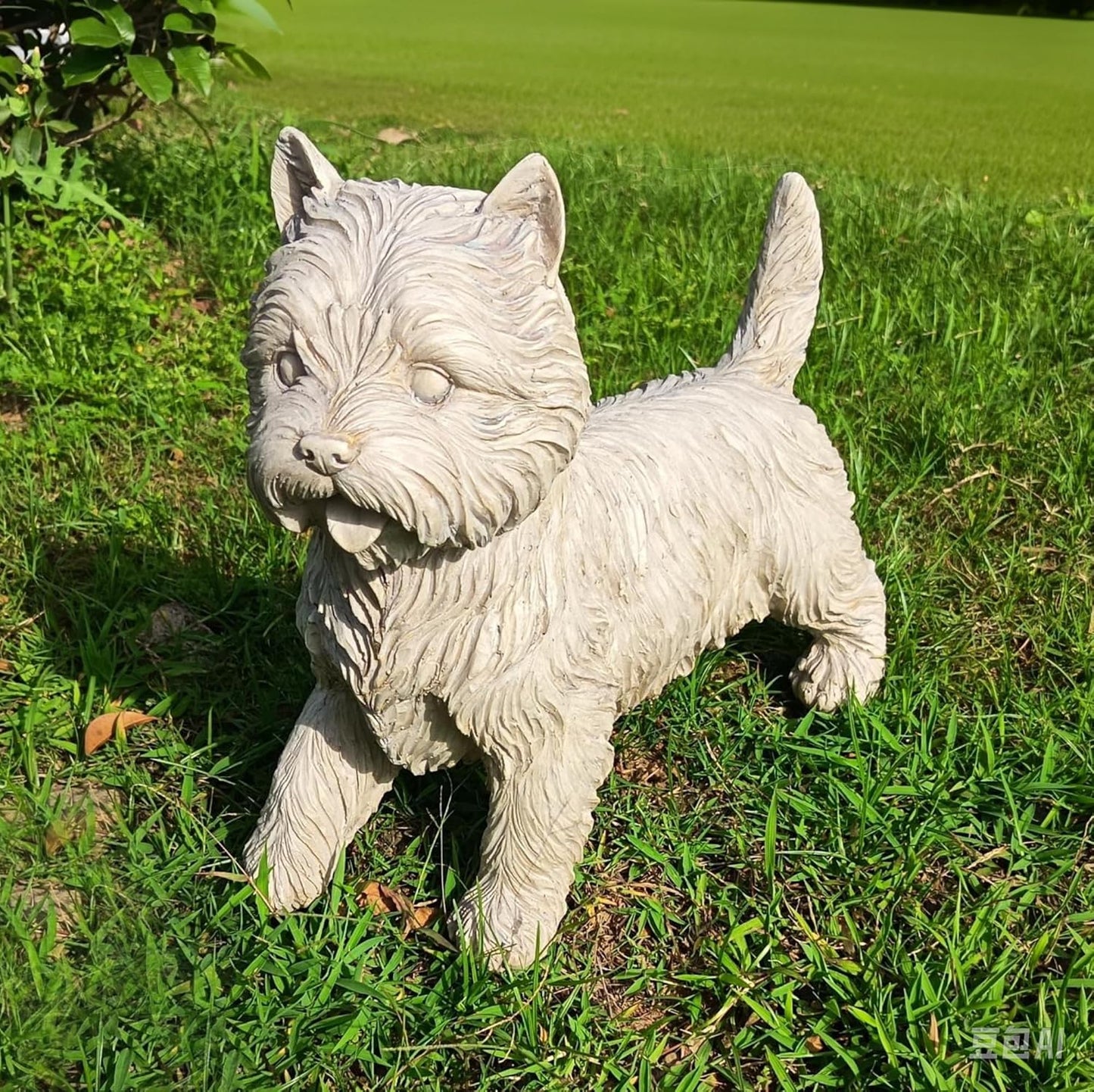 Cynkeyee Dog Garden Statue Outdoor - Decorative Cairn Puppy Sculpture Resin West Highland White Terrier Statues Standing Pose Life Size Home Yard Decor 15x6x14 inches