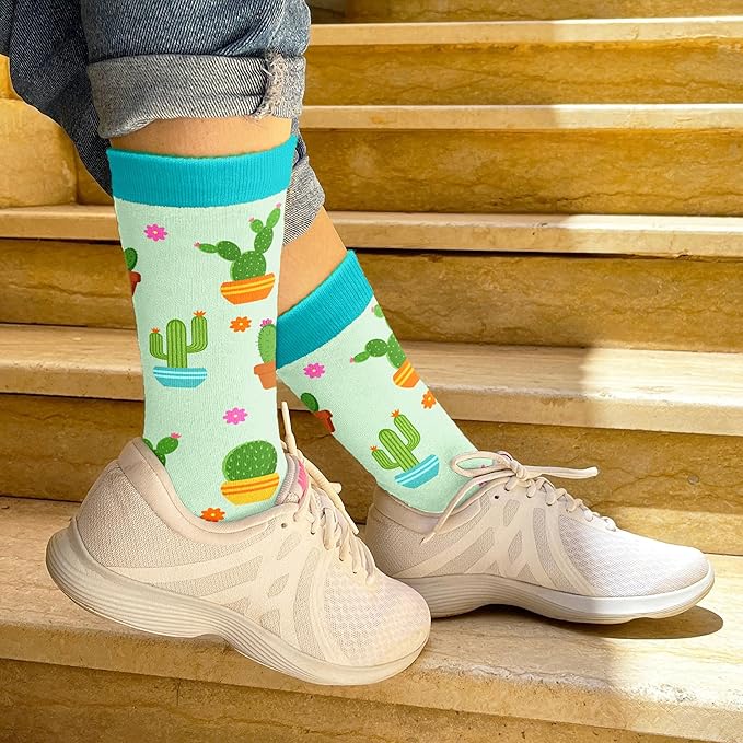 Gardening Gifts - Unique Socks for Women, Ideal Gardening Gifts for Men and Women, Cool Garden Socks for Plant Lovers, Perfect Plant Lover Gift, Essential Accessories for Gardeners